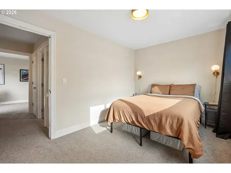 6919 N Leavitt Avenue Portland OR 97203