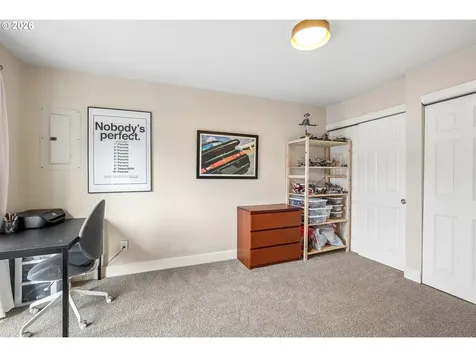 6919 N Leavitt Avenue Portland OR 97203