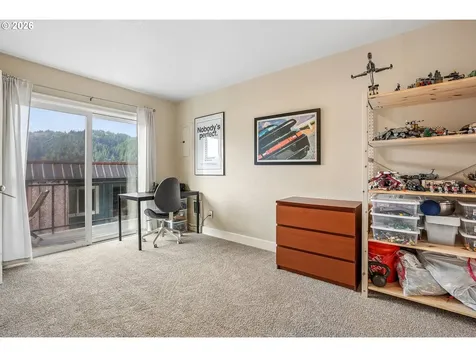 6919 N Leavitt Avenue Portland OR 97203