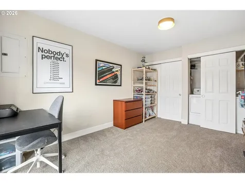 6919 N Leavitt Avenue Portland OR 97203