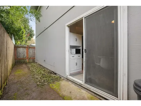 6919 N Leavitt Avenue Portland OR 97203