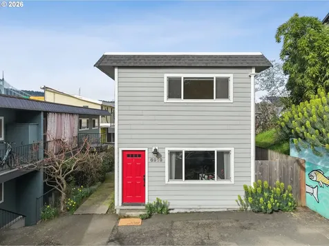 6919 N Leavitt Avenue Portland OR 97203