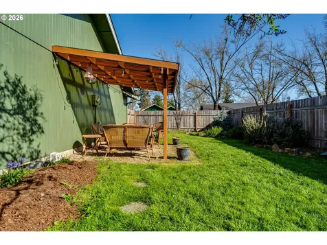 3958 Pam Street Eugene OR 97402