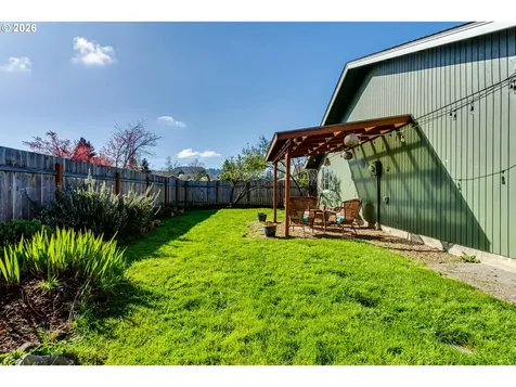 3958 Pam Street Eugene OR 97402
