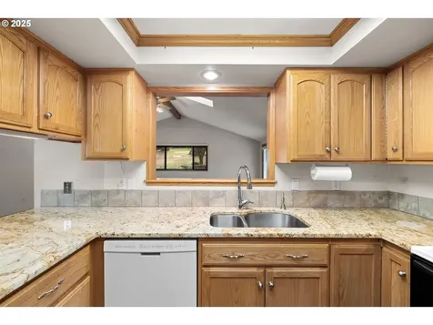 16615 S Annette Drive Oregon City OR 97045