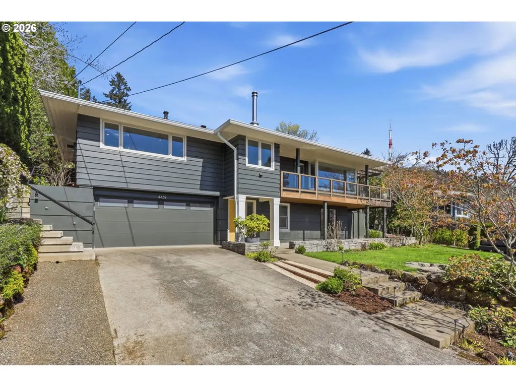 4432 SW Twombly Avenue Portland OR 97239