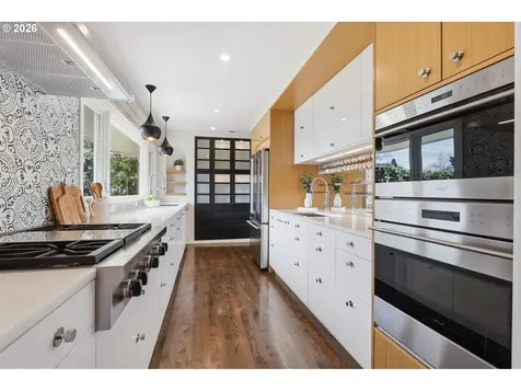 4432 SW Twombly Avenue Portland OR 97239