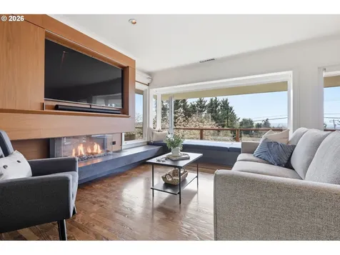 4432 SW Twombly Avenue Portland OR 97239