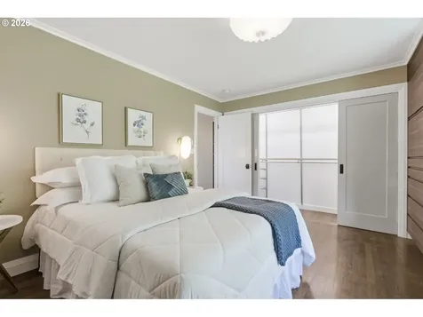 4432 SW Twombly Avenue Portland OR 97239