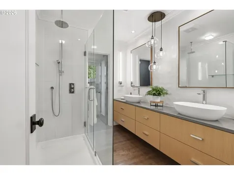 4432 SW Twombly Avenue Portland OR 97239