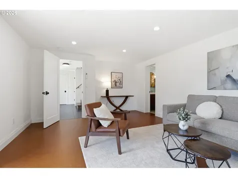 4432 SW Twombly Avenue Portland OR 97239
