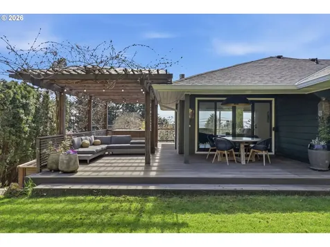 4432 SW Twombly Avenue Portland OR 97239