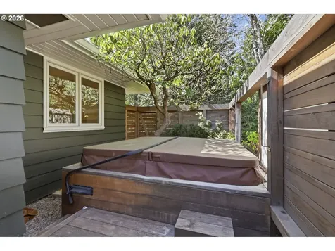4432 SW Twombly Avenue Portland OR 97239