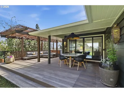 4432 SW Twombly Avenue Portland OR 97239