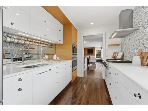 4432 SW Twombly Avenue Portland OR 97239