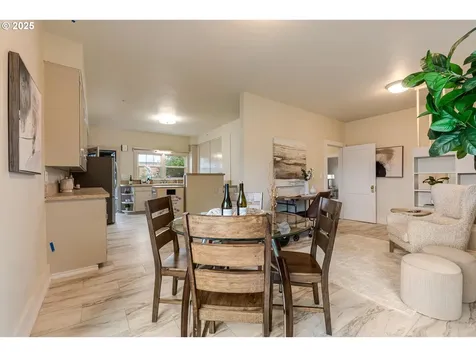 965 N 4th Avenue Stayton OR 97383