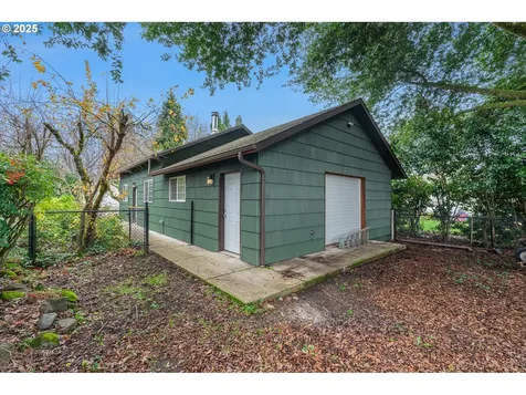 965 N 4th Avenue Stayton OR 97383