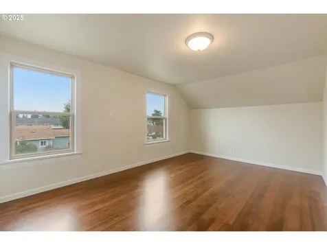 965 N 4th Avenue Stayton OR 97383