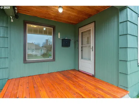 965 N 4th Avenue Stayton OR 97383