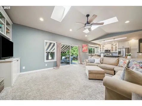 14 Hotspur Street Lake Oswego OR 97035