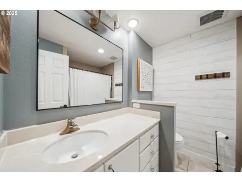 14 Hotspur Street Lake Oswego OR 97035