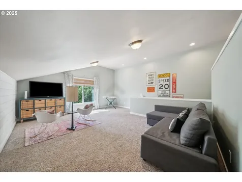 14 Hotspur Street Lake Oswego OR 97035