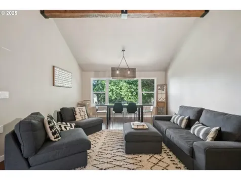 14 Hotspur Street Lake Oswego OR 97035