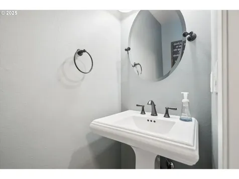 14 Hotspur Street Lake Oswego OR 97035