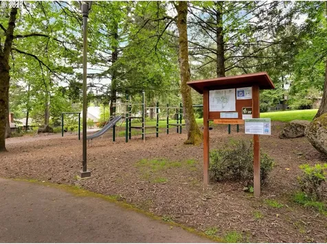 14 Hotspur Street Lake Oswego OR 97035