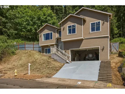 340 Kalapuya Way Cottage Grove OR 97424