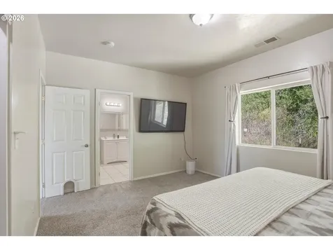 340 Kalapuya Way Cottage Grove OR 97424