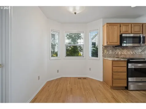 3704 SW 13th Avenue Portland OR 97239