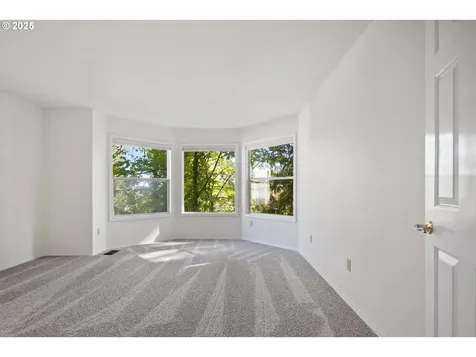 3704 SW 13th Avenue Portland OR 97239