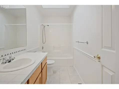 3704 SW 13th Avenue Portland OR 97239