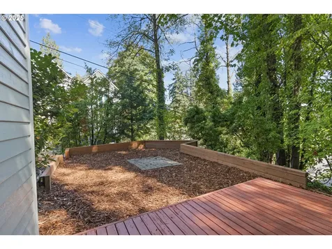 3704 SW 13th Avenue Portland OR 97239
