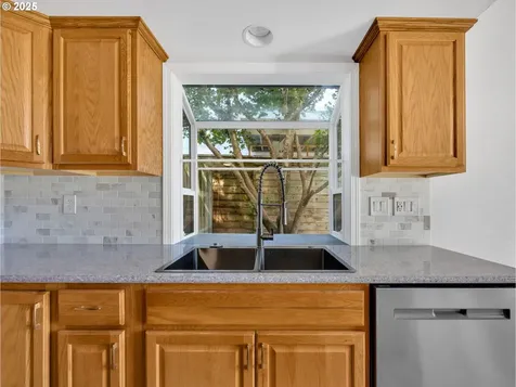13635 SE 124th Place Clackamas OR 97015