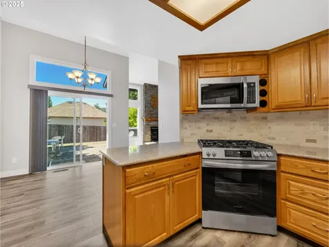 13635 SE 124th Place Clackamas OR 97015