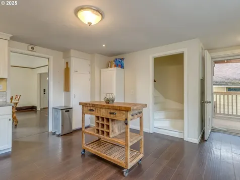 1833 D Street Forest Grove OR 97116