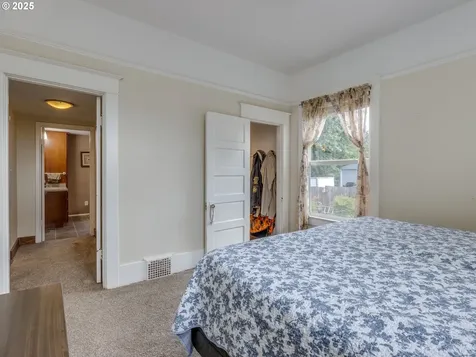 1833 D Street Forest Grove OR 97116