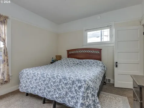 1833 D Street Forest Grove OR 97116