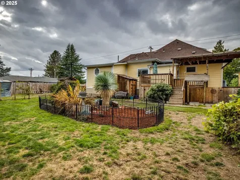 1833 D Street Forest Grove OR 97116