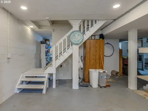 1833 D Street Forest Grove OR 97116