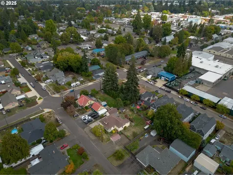 1833 D Street Forest Grove OR 97116