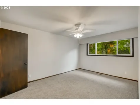 1919 NE 75th Avenue Portland OR 97213