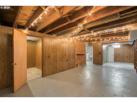 1919 NE 75th Avenue Portland OR 97213