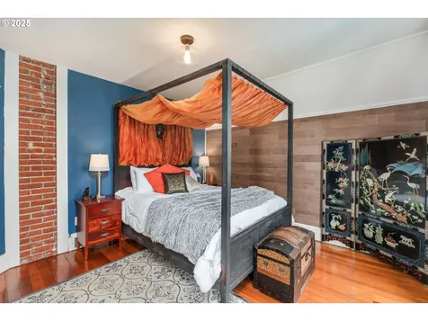 130 SW Hooker Street Portland OR 97201