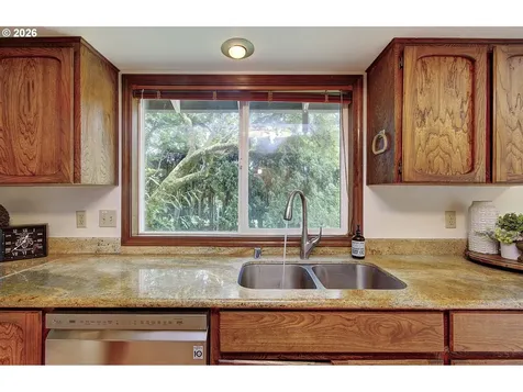 7206 NE Meadows Drive Vancouver WA 98662
