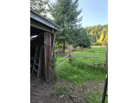 10195 Sweet Creek Road Mapleton OR 97453