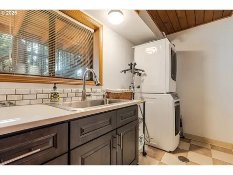 15120 SE Franklin Street Portland OR 97236