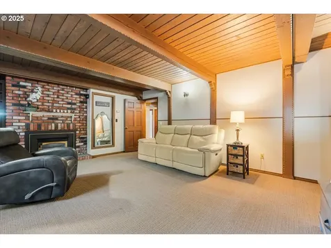 15120 SE Franklin Street Portland OR 97236